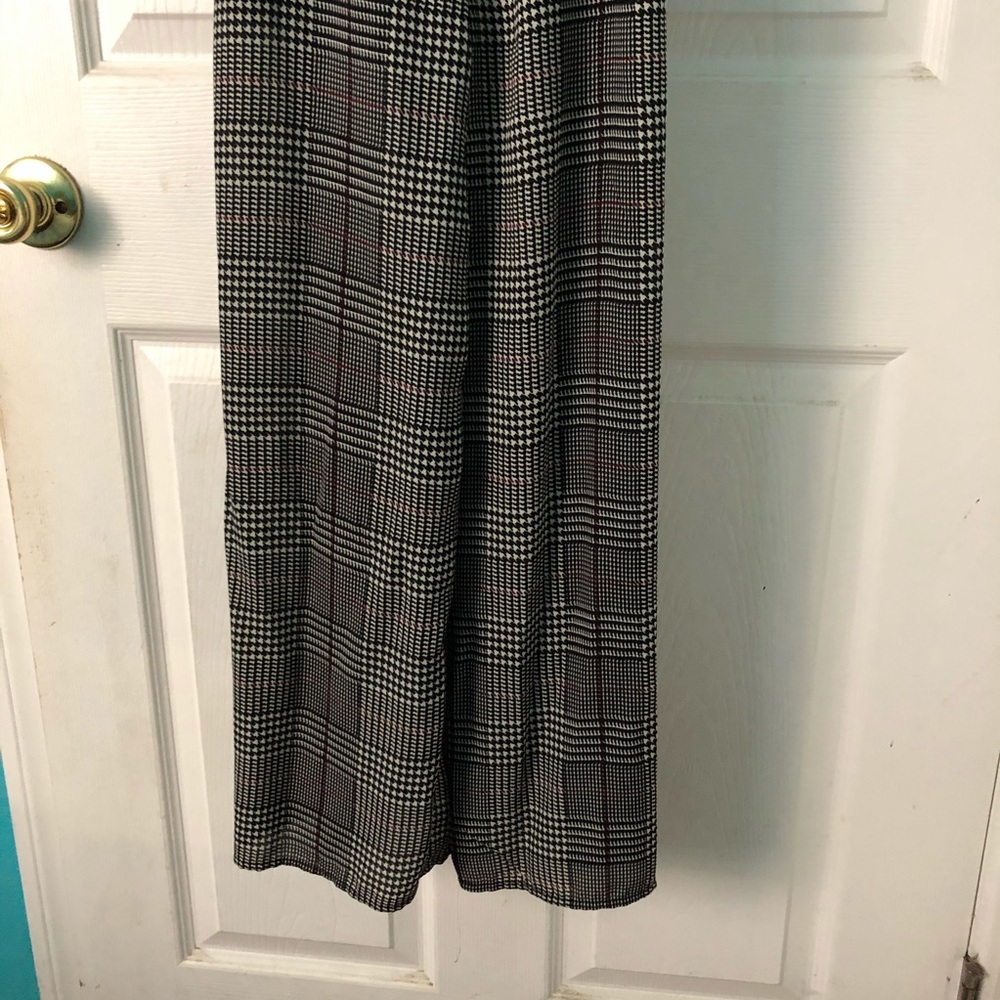 Patterned Junpsuit - Picture 4 of 4